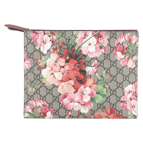 gucci bloom chain wallet|gucci bloom toiletry pouch.